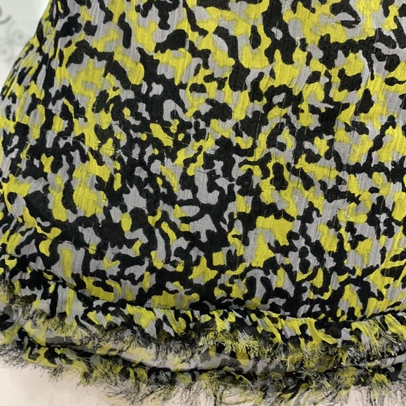 Gorgeous Vintage 100% Silk Spaghetti Straps Tank Top cami print frilly d… - Picture 5 of 10